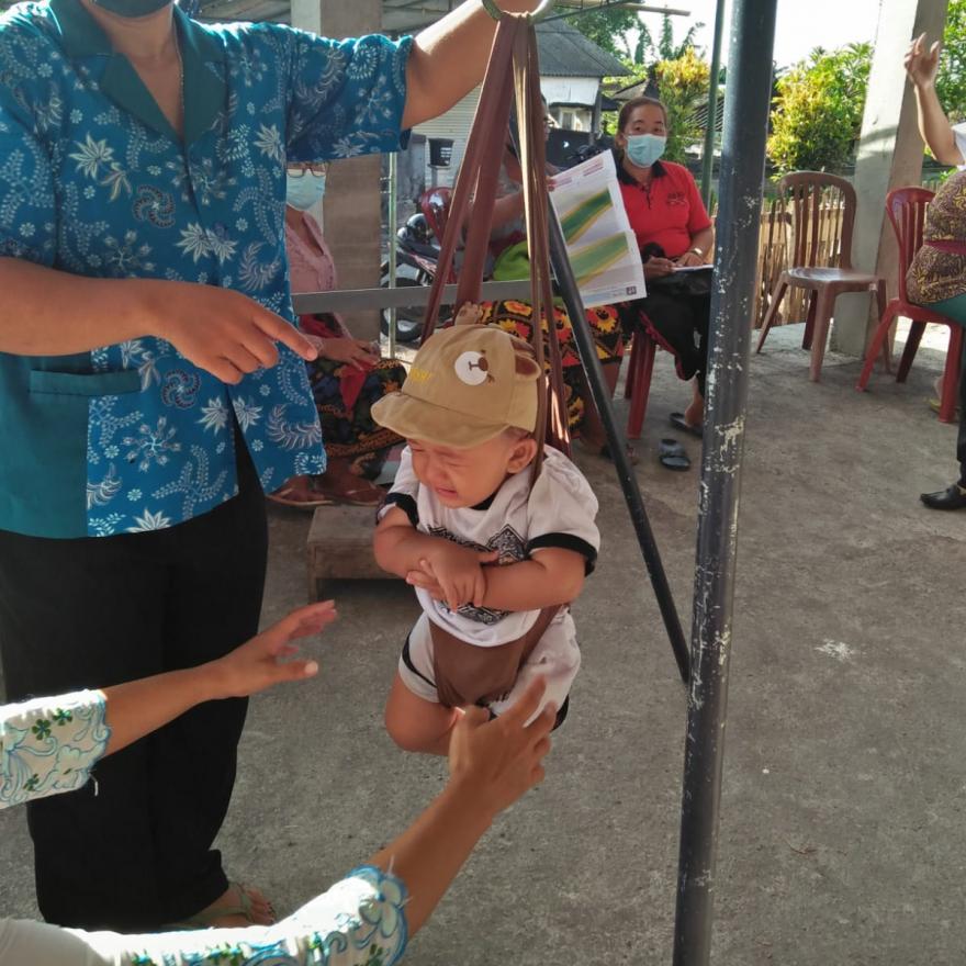 POSYANDU BALITA DAN LANSIA DI BANJAR SELABIH PANGKUNG KUNING